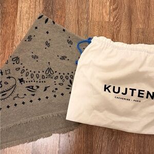 Kujten Tan and Black Cashmere Scarf
